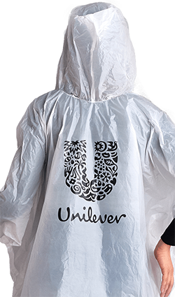 пончо с логотипом на спине для «Unilever»